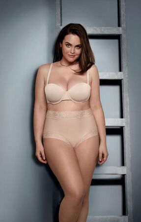 Трусики-слипы с высокой линией талии Soft lace